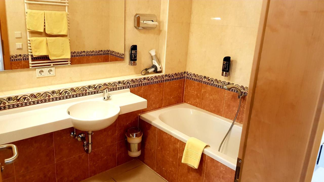 Villa Viktoria 1 - Apartments - City Center Ingolstadt Ngoại thất bức ảnh